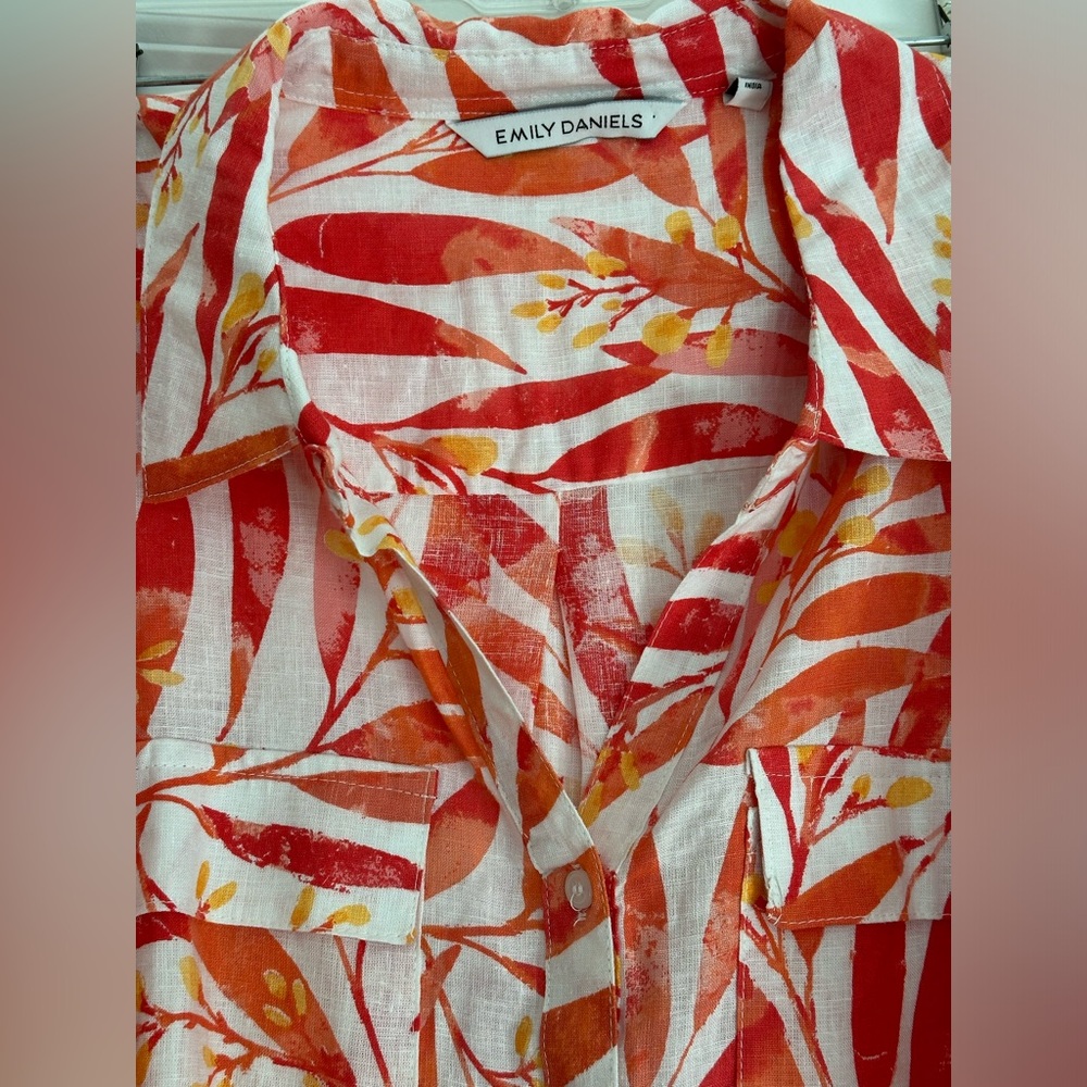 Emily Daniels Top Palms Print ButtonDown Blouse Colorful Size XL NEW WITHOUT TAG - Picture 3 of 8